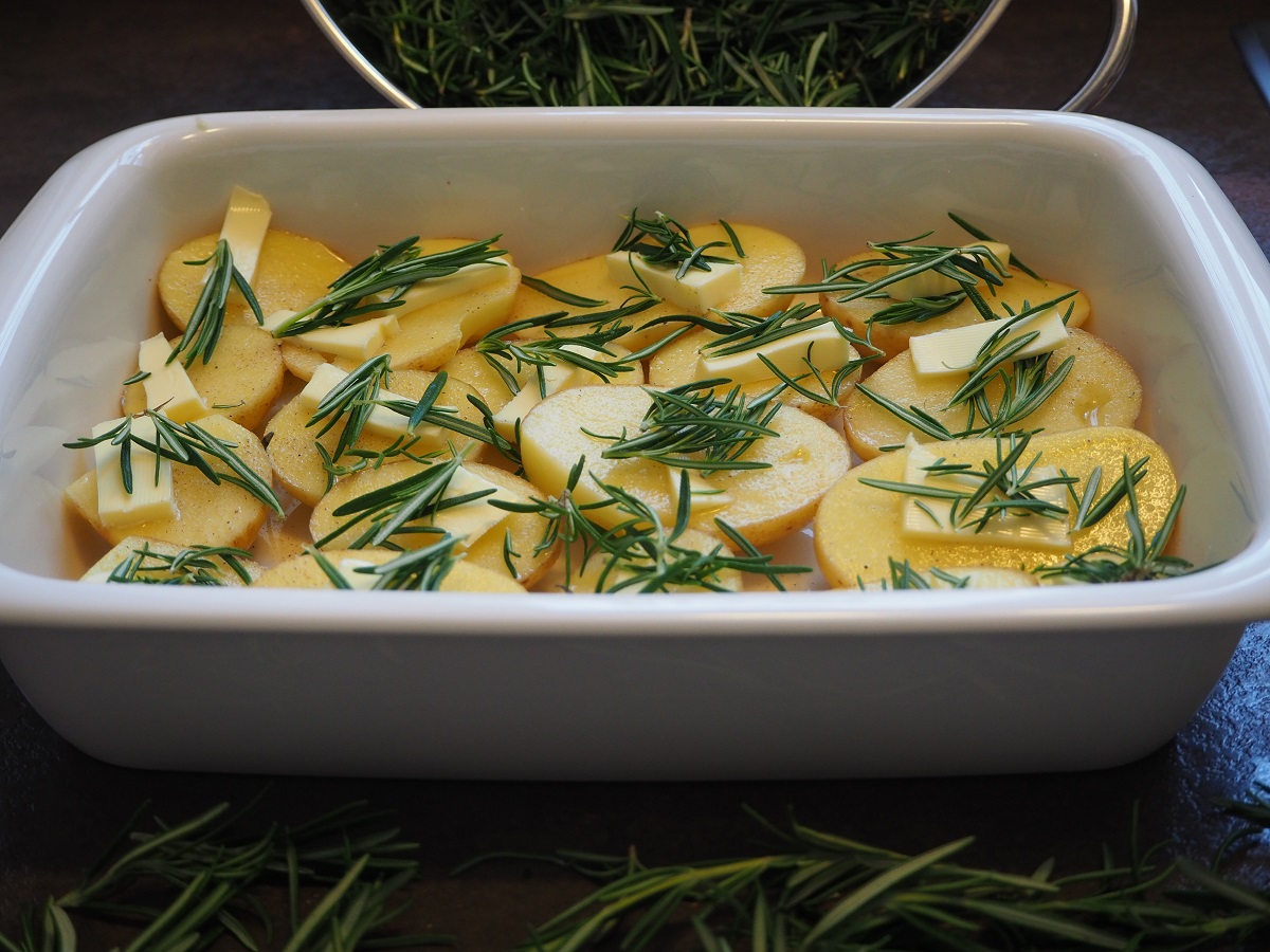 Rosmarinkartoffeln mit Kräuterquark • Cucina Christina